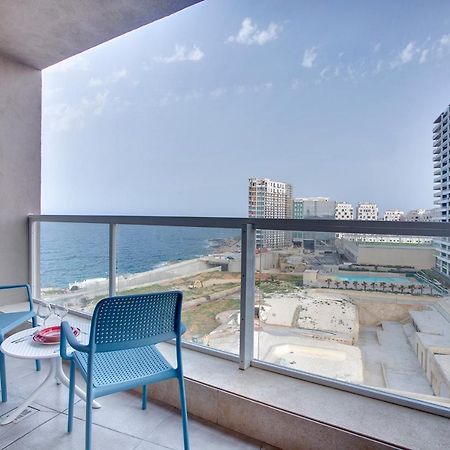 Modern Seaview Apartment In A Prime Location Sliema Exteriör bild
