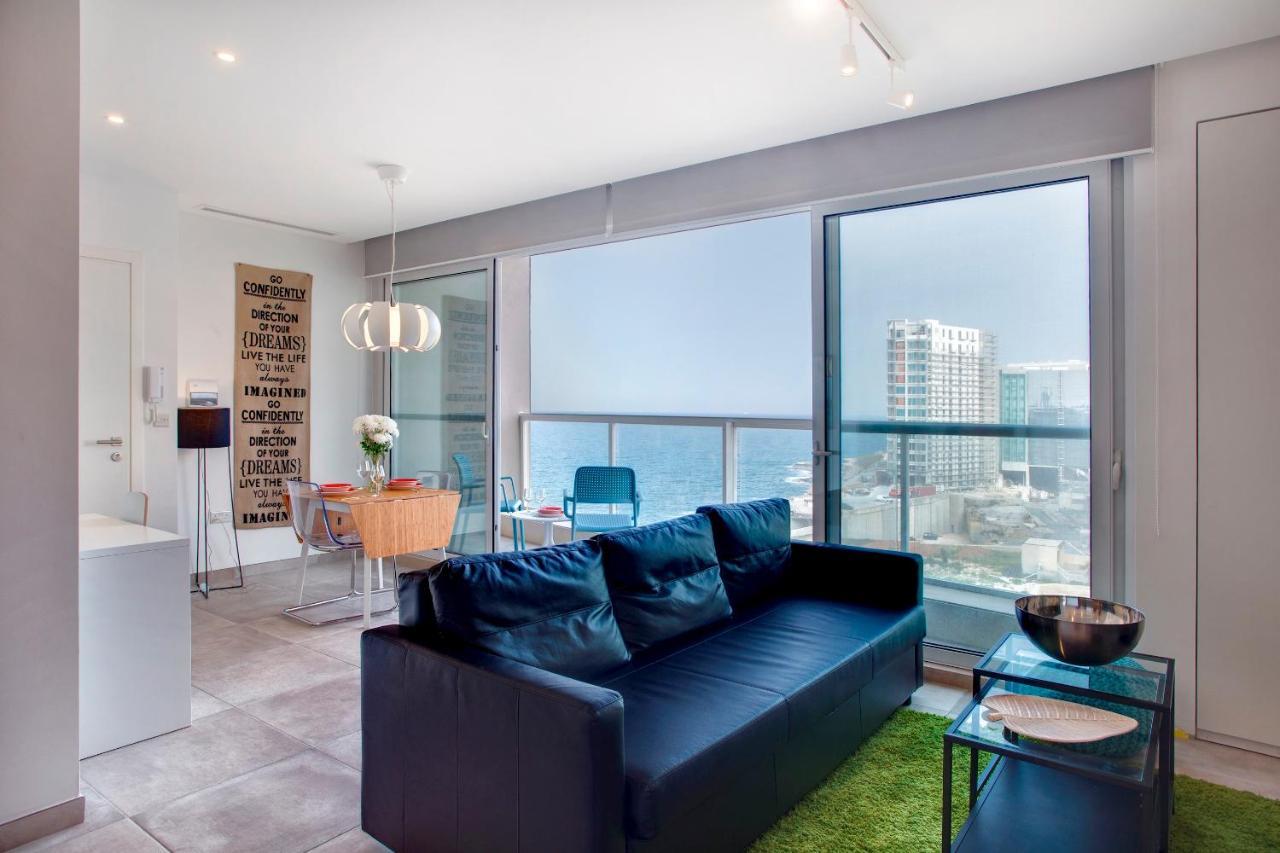 Modern Seaview Apartment In A Prime Location Sliema Exteriör bild